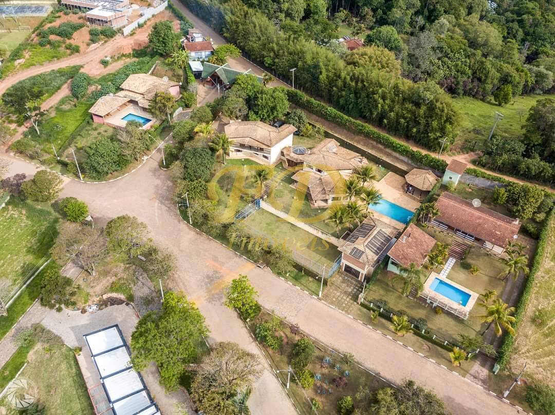 Fazenda à venda com 5 quartos, 2000m² - Foto 2