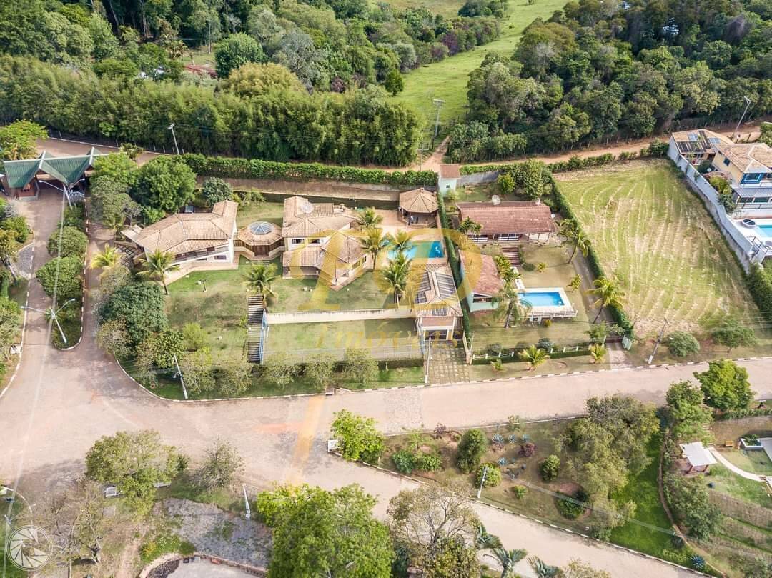 Fazenda à venda com 5 quartos, 2000m² - Foto 3