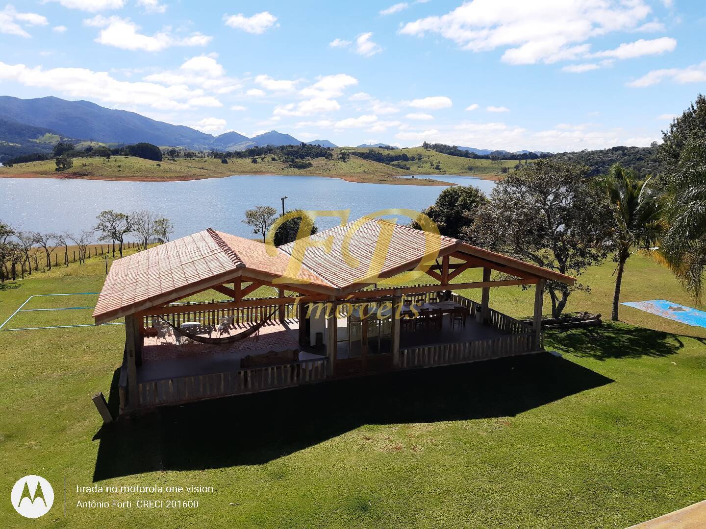 Fazenda à venda com 7 quartos, 21000m² - Foto 1