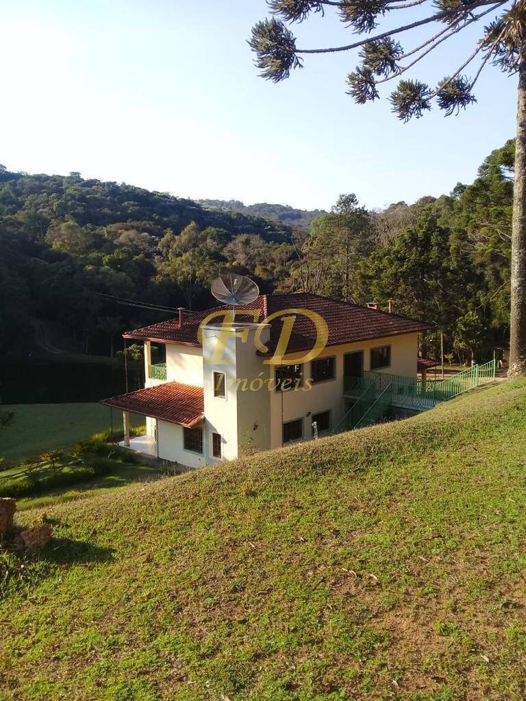 Fazenda à venda com 3 quartos, 450m² - Foto 1