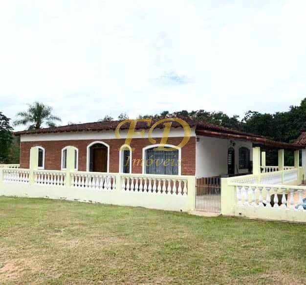 Fazenda à venda com 3 quartos, 200m² - Foto 4