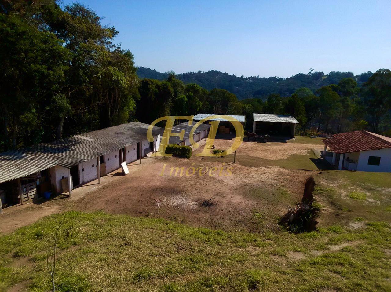 Fazenda à venda com 2 quartos, 250m² - Foto 33