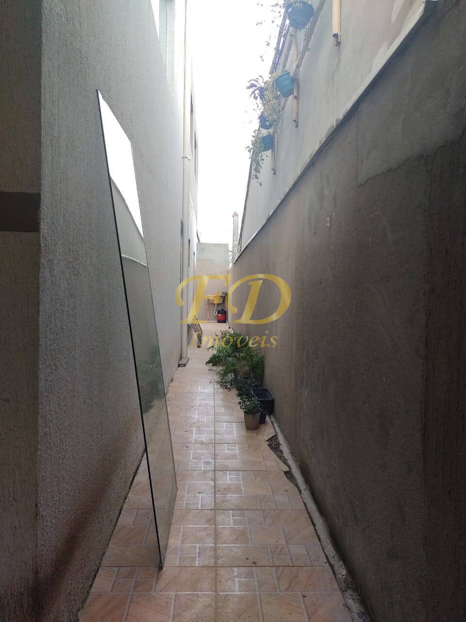 Casa à venda com 3 quartos, 200m² - Foto 28