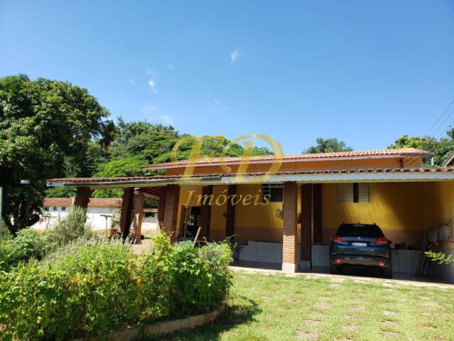 Fazenda à venda com 3 quartos, 150m² - Foto 1