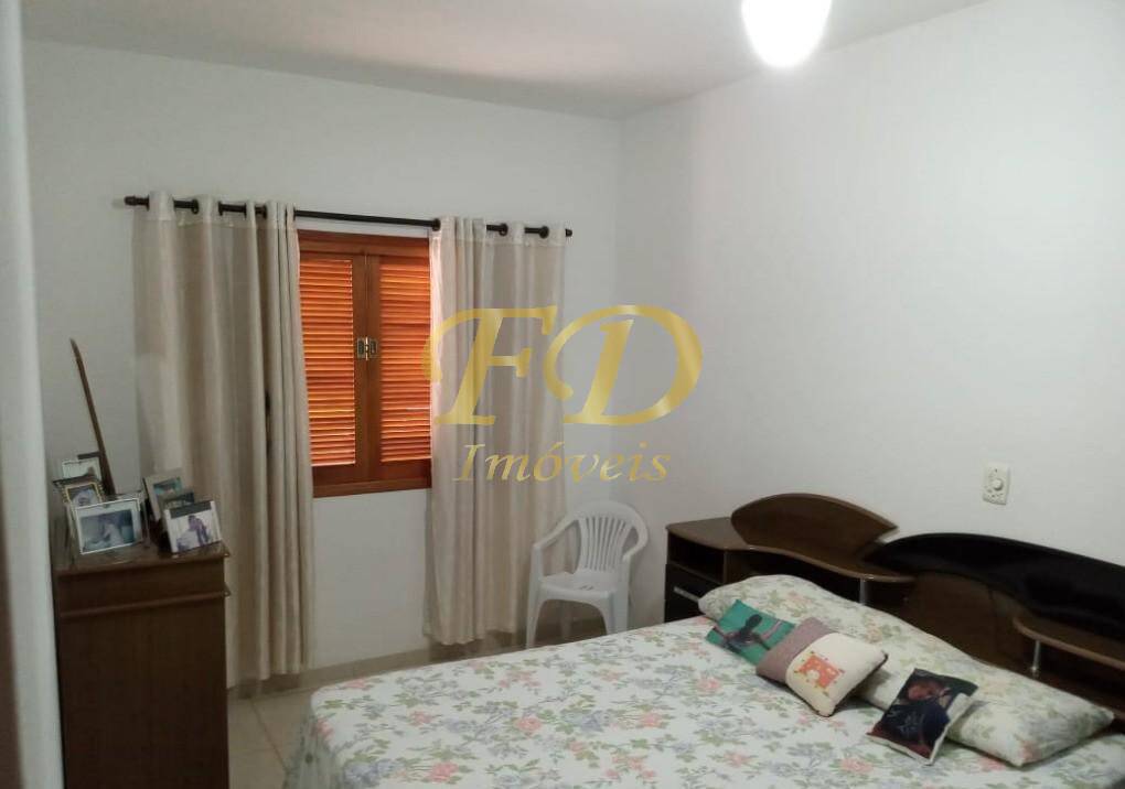 Casa à venda com 3 quartos, 100m² - Foto 13