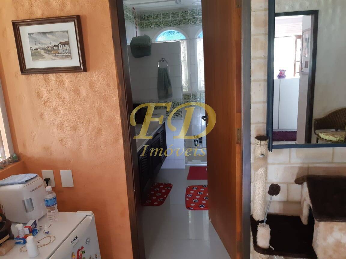 Casa de Condomínio à venda com 4 quartos, 400m² - Foto 13