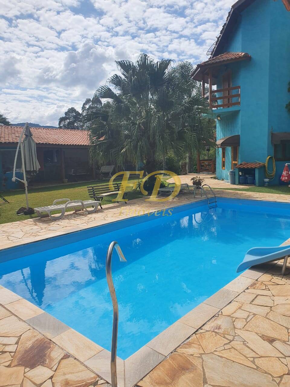 Casa de Condomínio à venda e aluguel com 5 quartos, 750m² - Foto 4