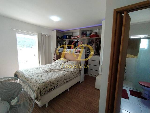 Casa de Condomínio à venda com 3 quartos, 223m² - Foto 12