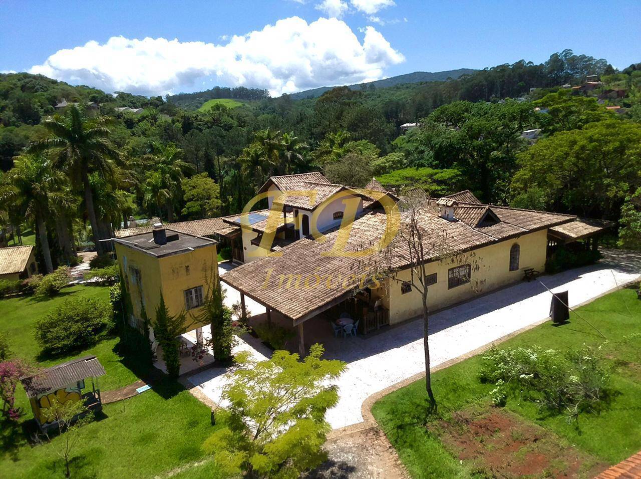 Fazenda à venda com 4 quartos, 1500m² - Foto 132