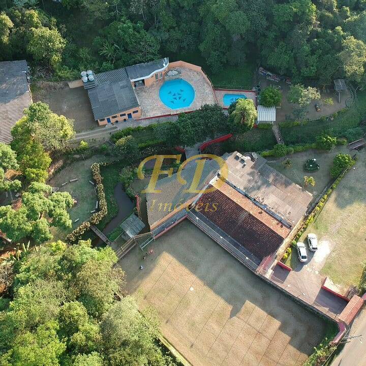 Fazenda à venda com 10 quartos, 30000m² - Foto 1