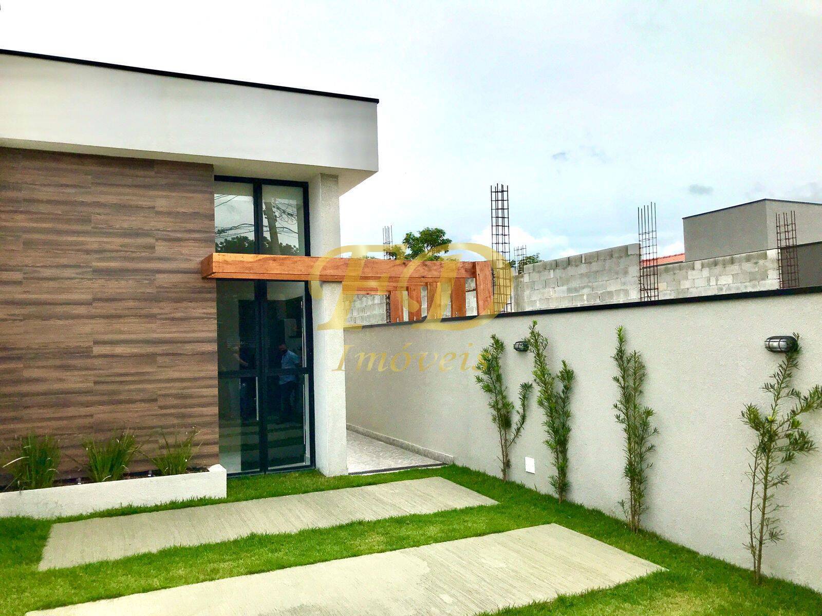 Casa à venda com 3 quartos, 124m² - Foto 2