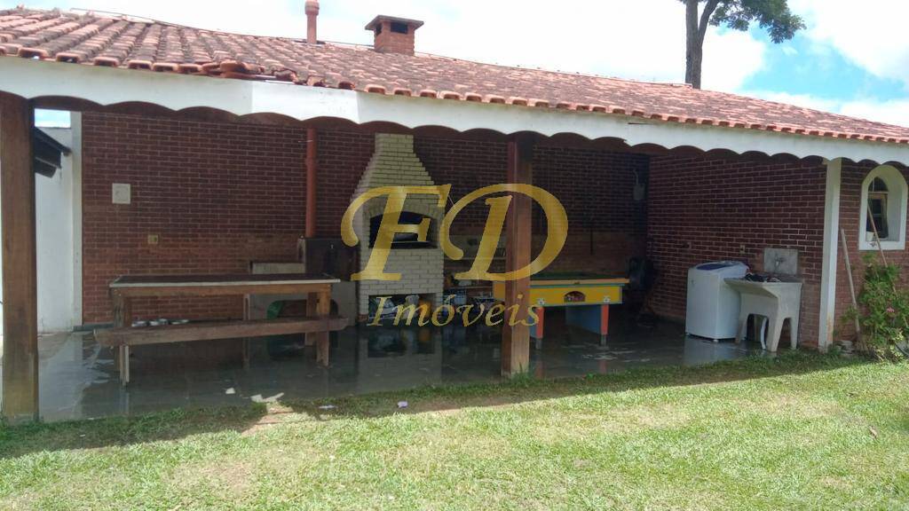 Fazenda à venda com 3 quartos, 200m² - Foto 4