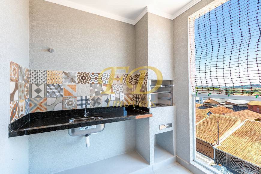 Apartamento à venda com 2 quartos, 77m² - Foto 3