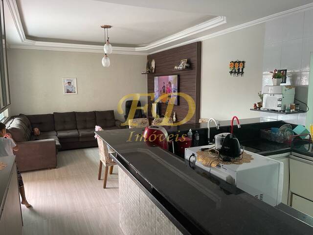 Casa à venda com 3 quartos, 220m² - Foto 14