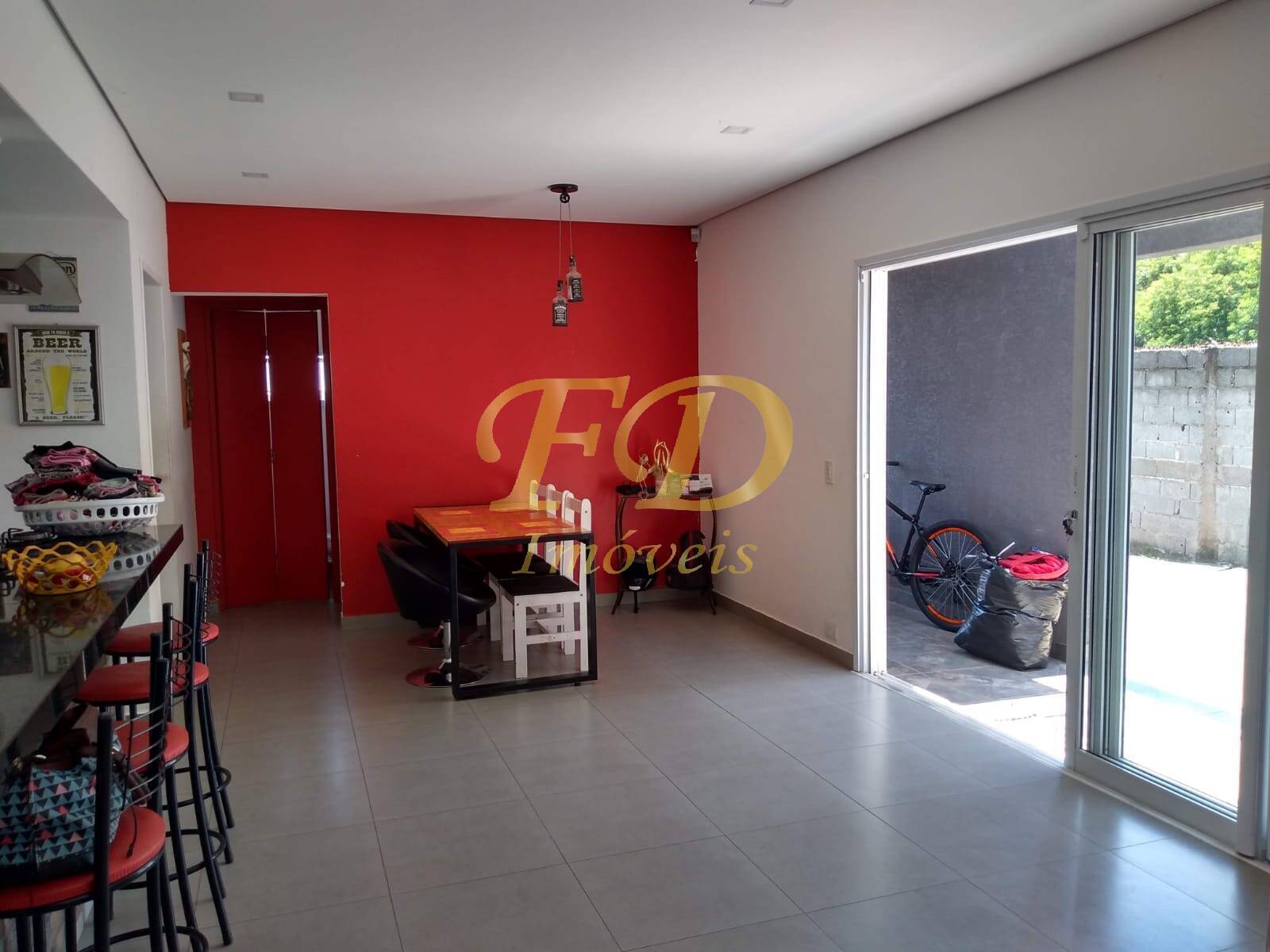 Casa à venda e aluguel com 3 quartos, 200m² - Foto 8