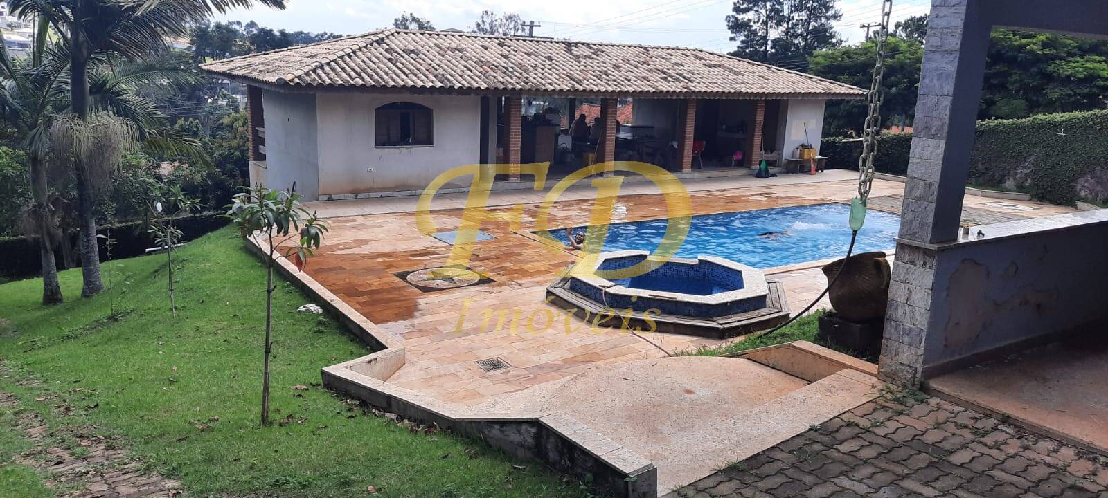 Fazenda à venda com 4 quartos, 613m² - Foto 1