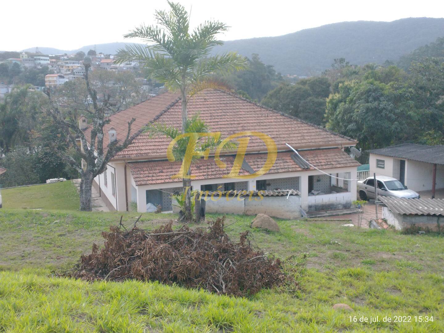 Fazenda à venda com 3 quartos, 350m² - Foto 1