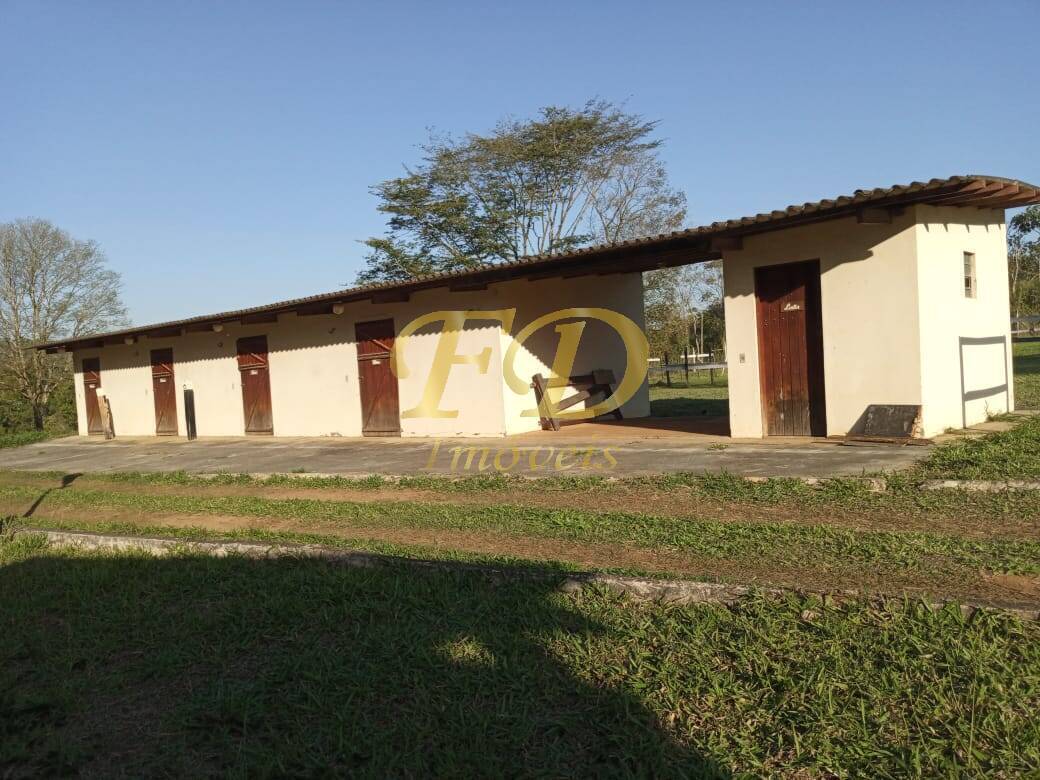 Fazenda à venda com 4 quartos, 500m² - Foto 9