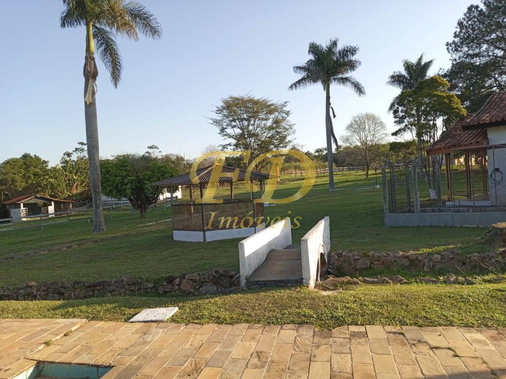 Fazenda à venda com 4 quartos, 500m² - Foto 67