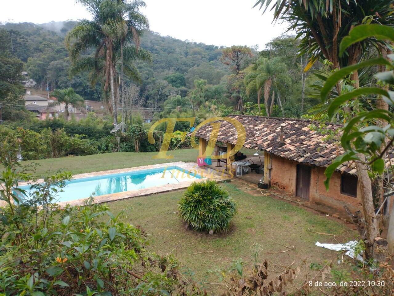 Fazenda à venda com 5 quartos, 500m² - Foto 1