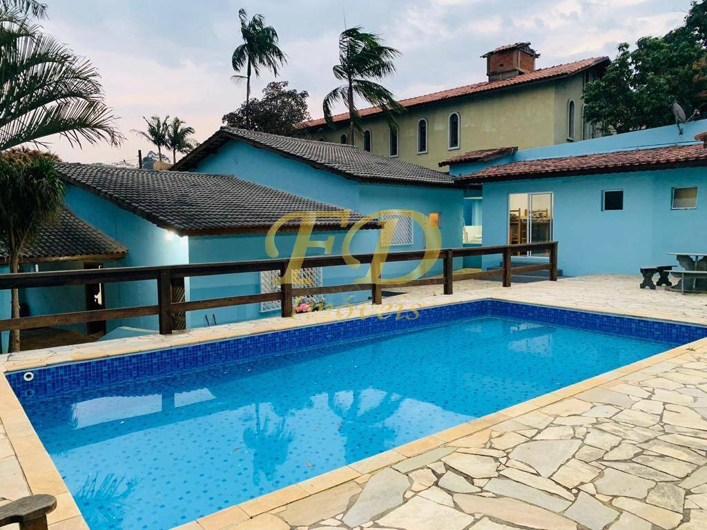 Fazenda à venda com 4 quartos, 180m² - Foto 1