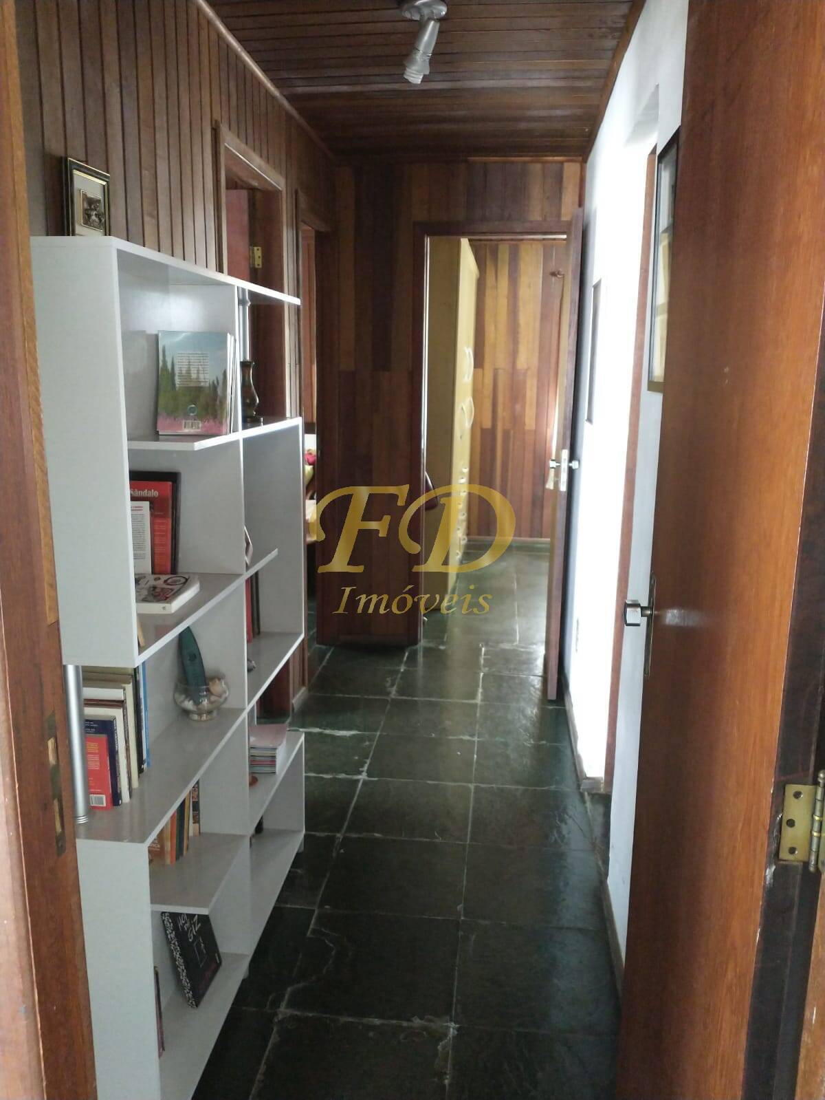 Casa à venda com 3 quartos, 200m² - Foto 8