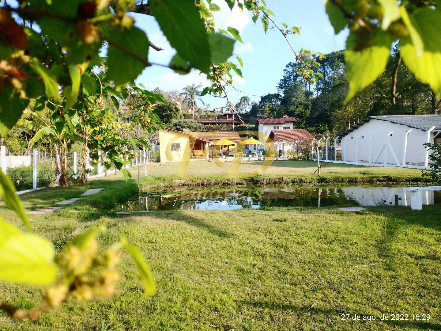 Fazenda à venda com 6 quartos, 350m² - Foto 2