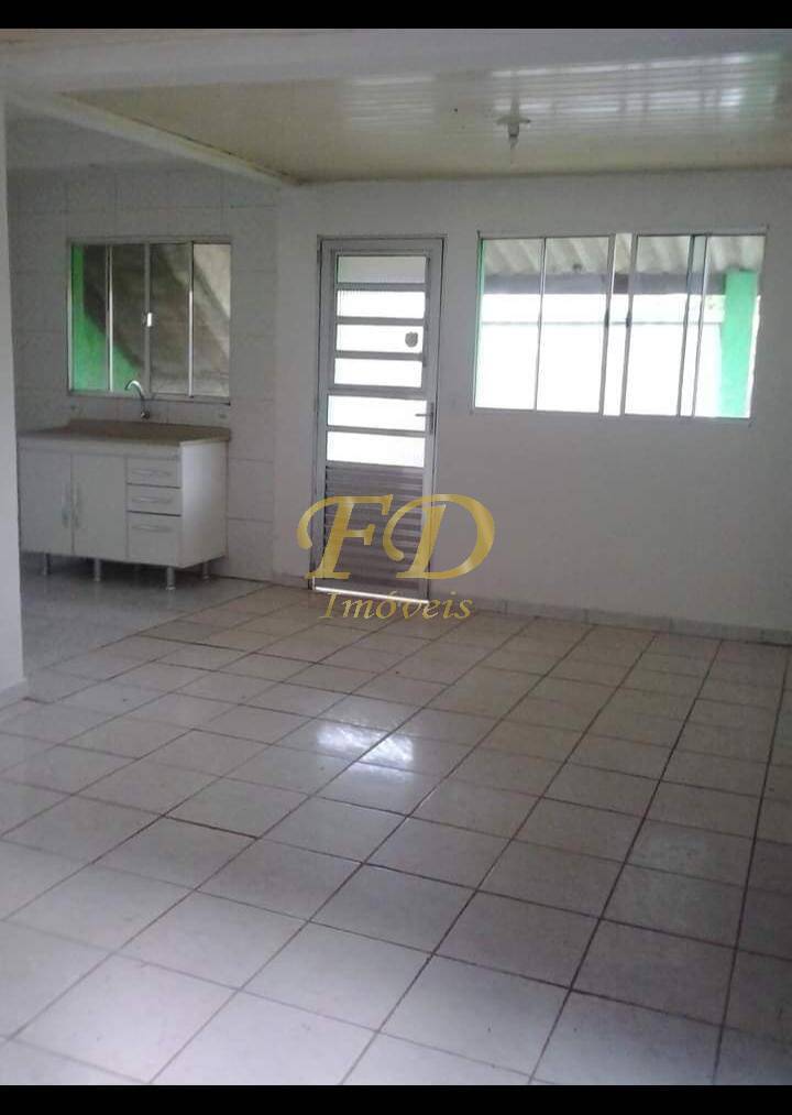 Casa à venda com 2 quartos, 250m² - Foto 4