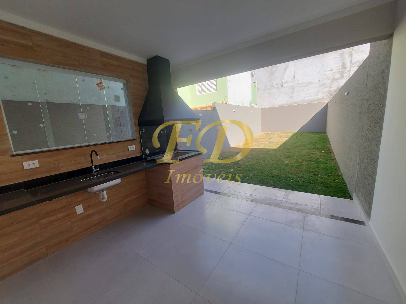 Casa à venda com 3 quartos, 115m² - Foto 3