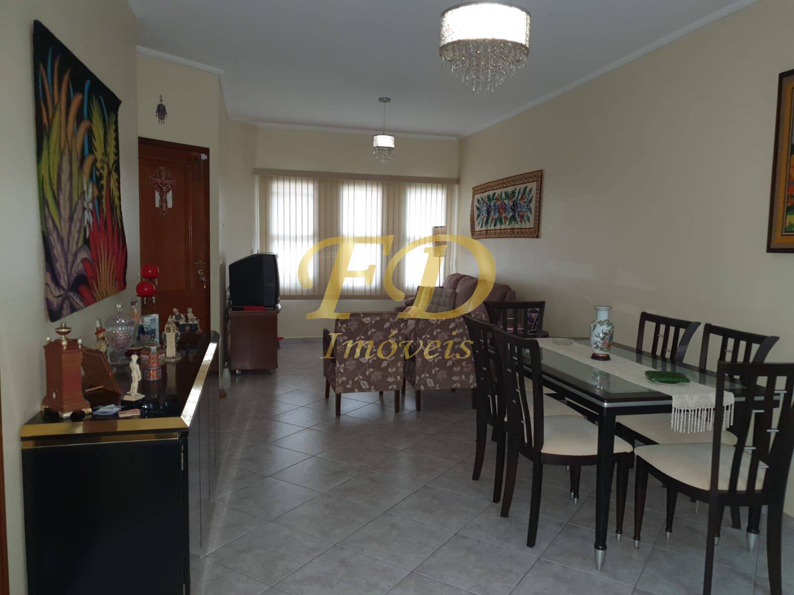 Casa à venda com 3 quartos, 141m² - Foto 4