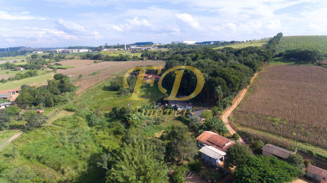 Fazenda à venda com 7 quartos, 27000m² - Foto 1