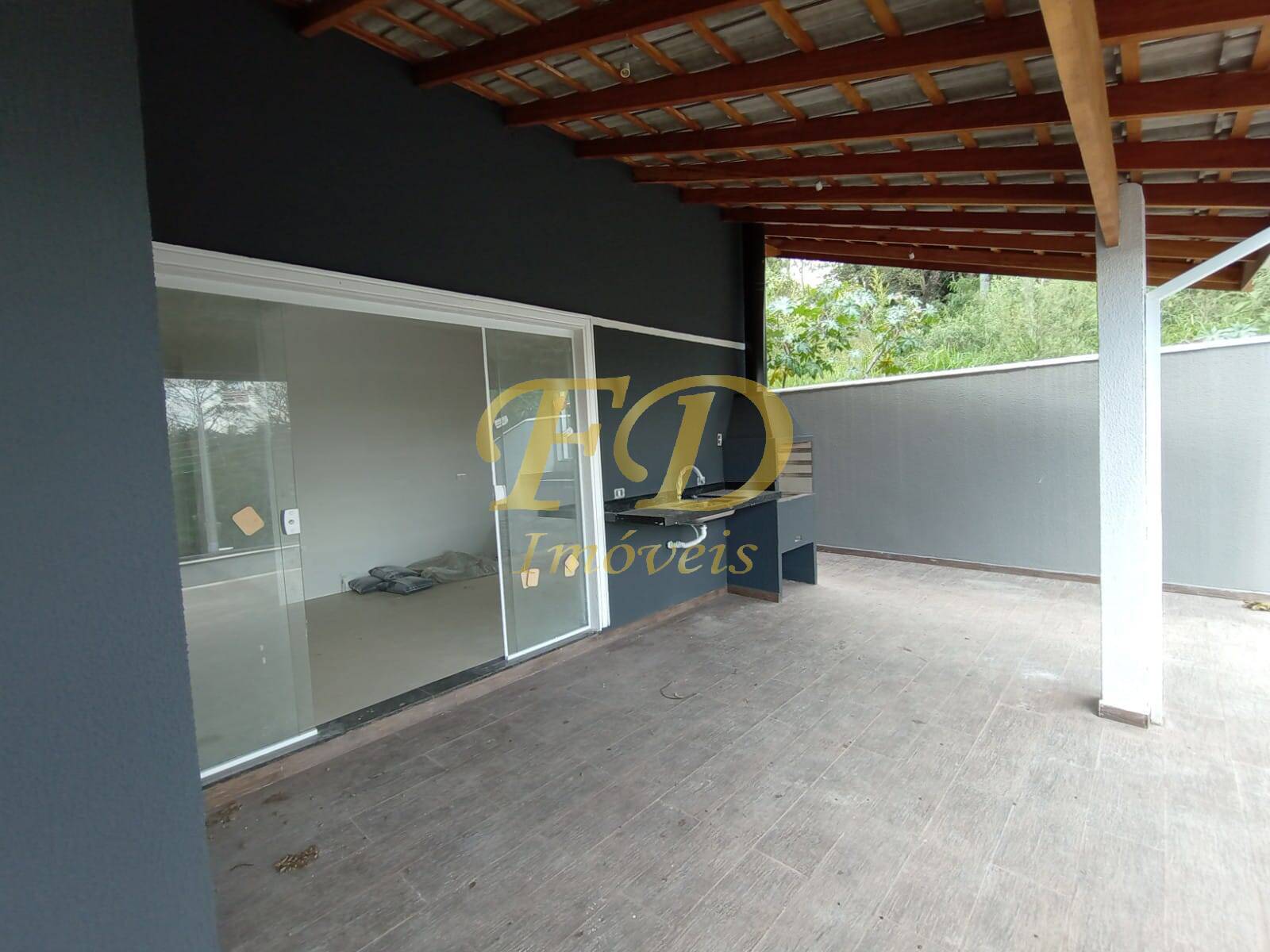 Casa à venda com 3 quartos, 92m² - Foto 4