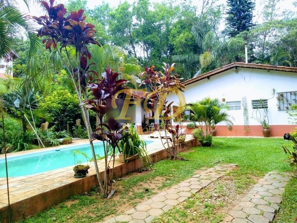 Fazenda à venda com 2 quartos, 300m² - Foto 1