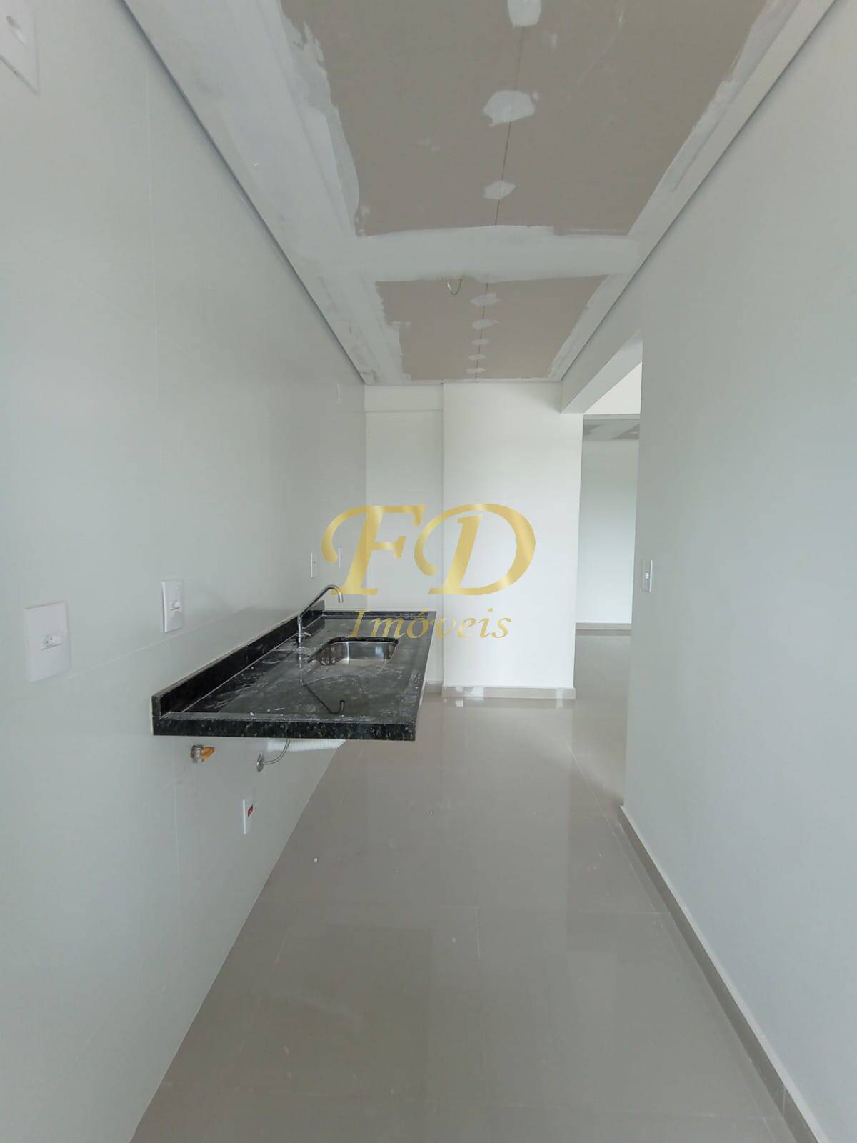 Apartamento à venda com 2 quartos, 70m² - Foto 29