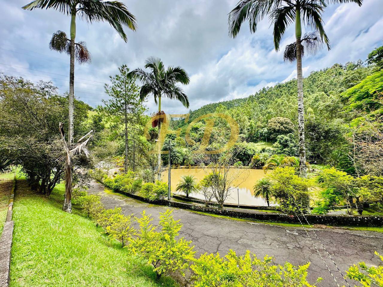 Fazenda à venda com 5 quartos, 1109m² - Foto 68