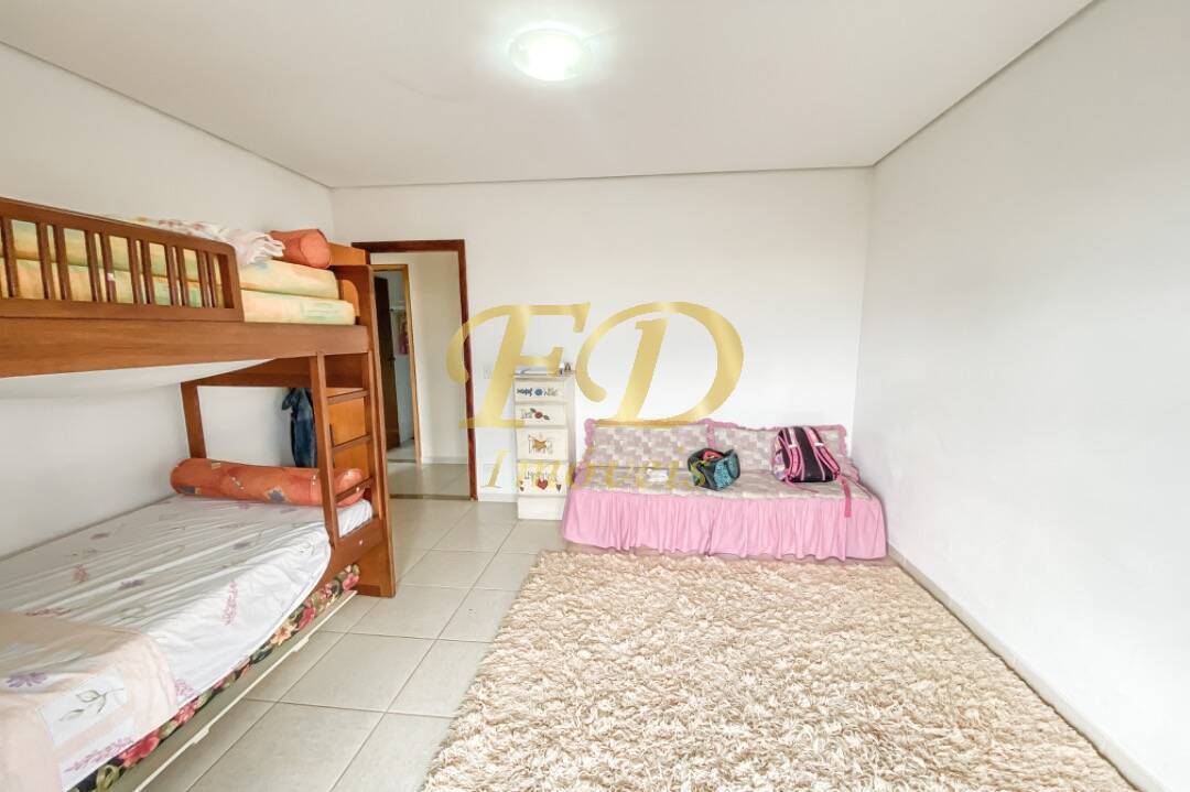 Casa de Condomínio à venda com 3 quartos, 210m² - Foto 29