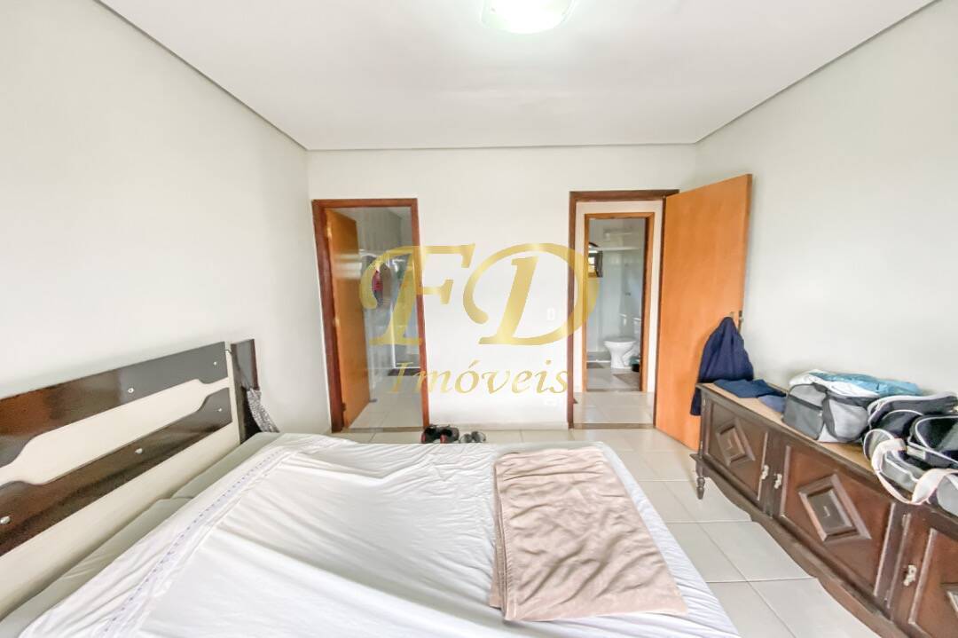 Casa de Condomínio à venda com 3 quartos, 210m² - Foto 32