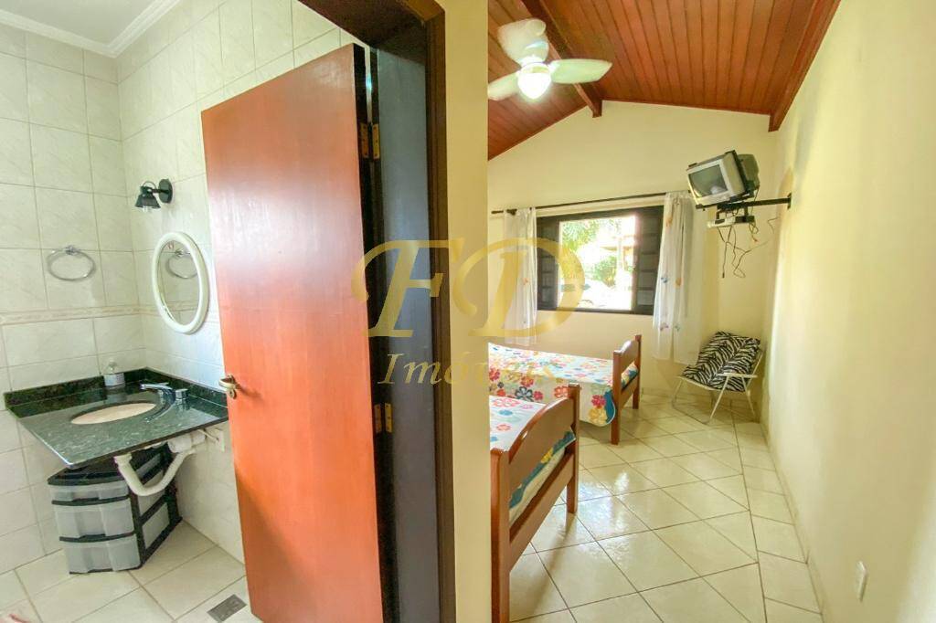 Casa de Condomínio à venda com 3 quartos, 197m² - Foto 11