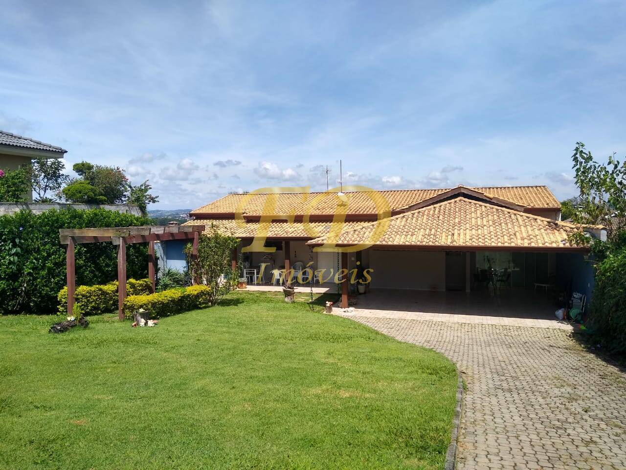 Casa de Condomínio à venda com 2 quartos, 170m² - Foto 1