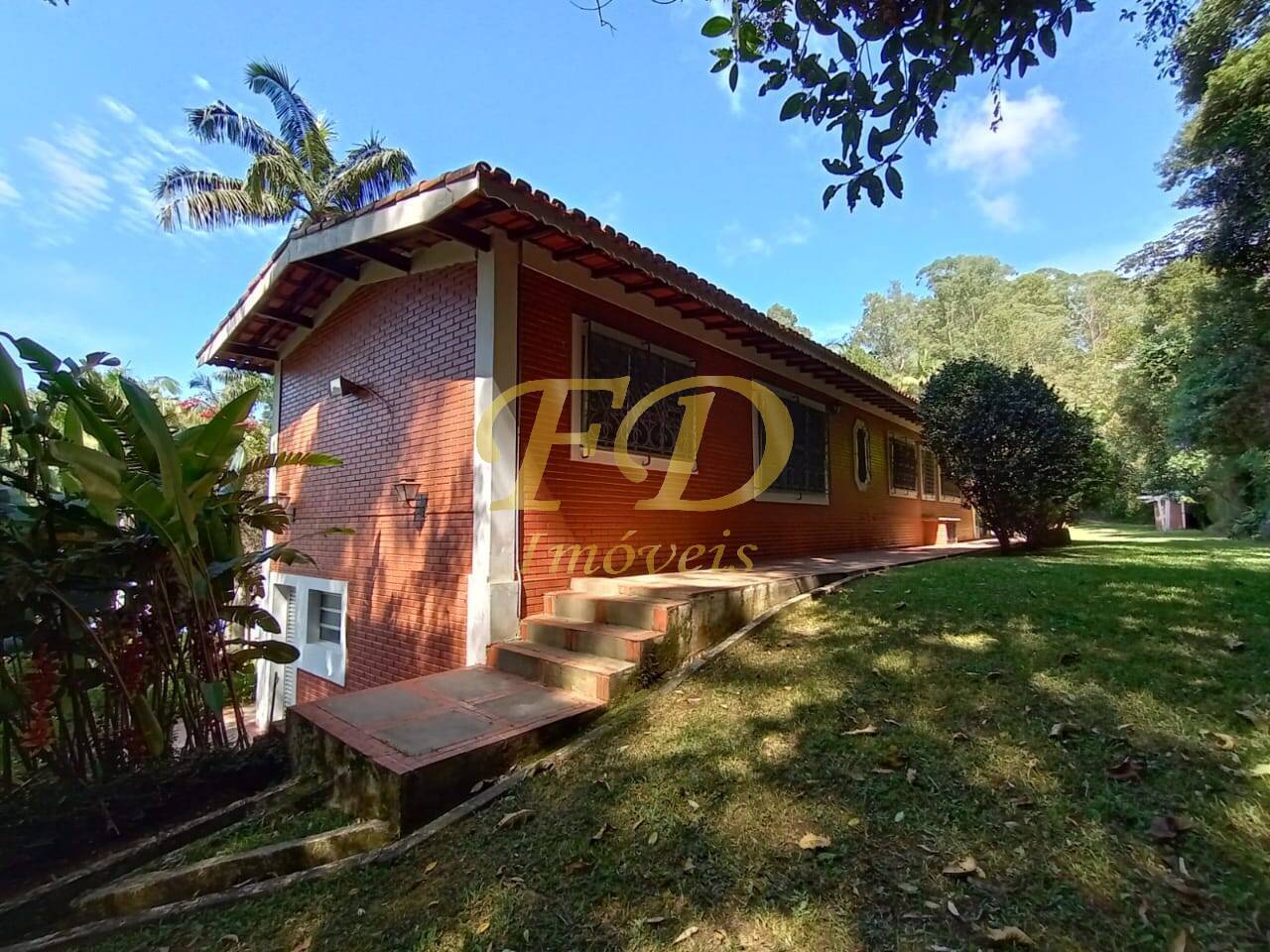 Fazenda à venda com 5 quartos, 800m² - Foto 37