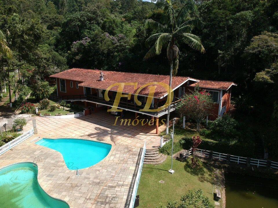 Fazenda à venda com 5 quartos, 800m² - Foto 6