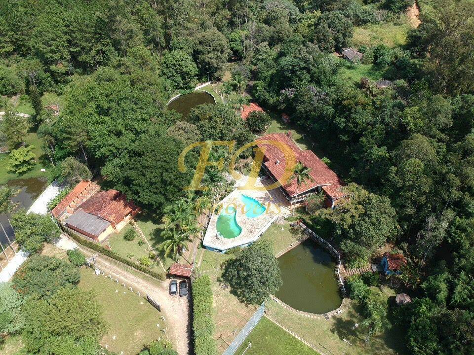 Fazenda à venda com 5 quartos, 800m² - Foto 2