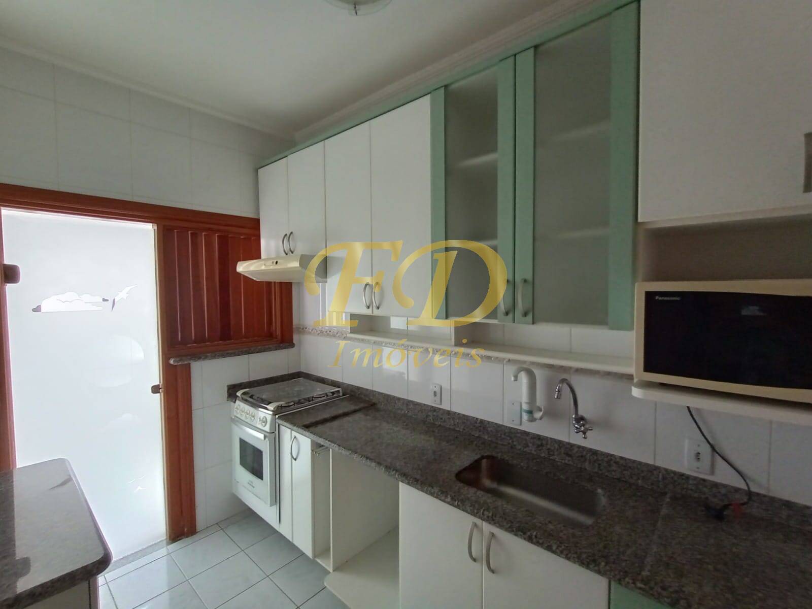 Apartamento para alugar com 2 quartos, 70m² - Foto 15