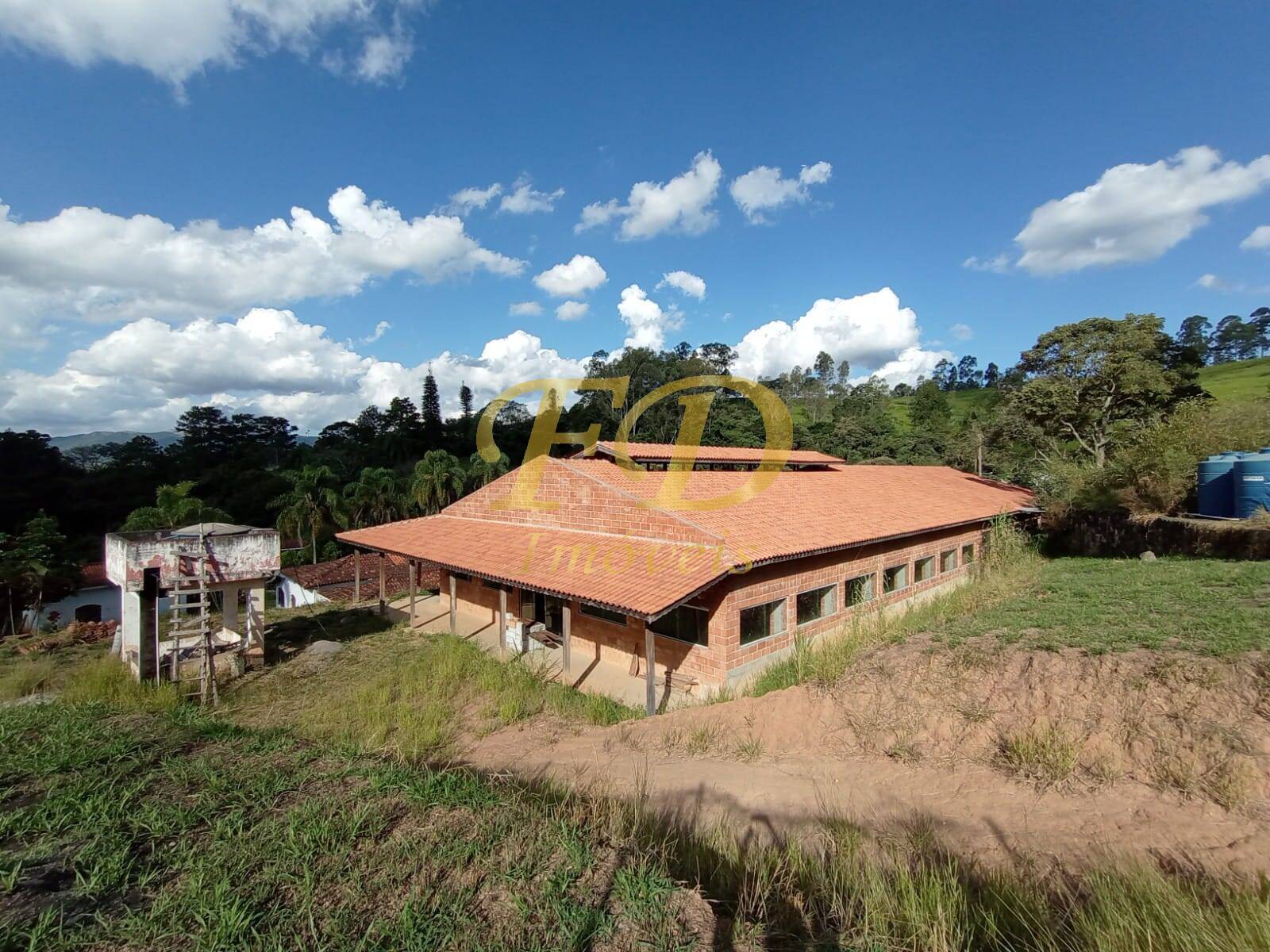 Fazenda à venda com 5 quartos, 1500m² - Foto 69