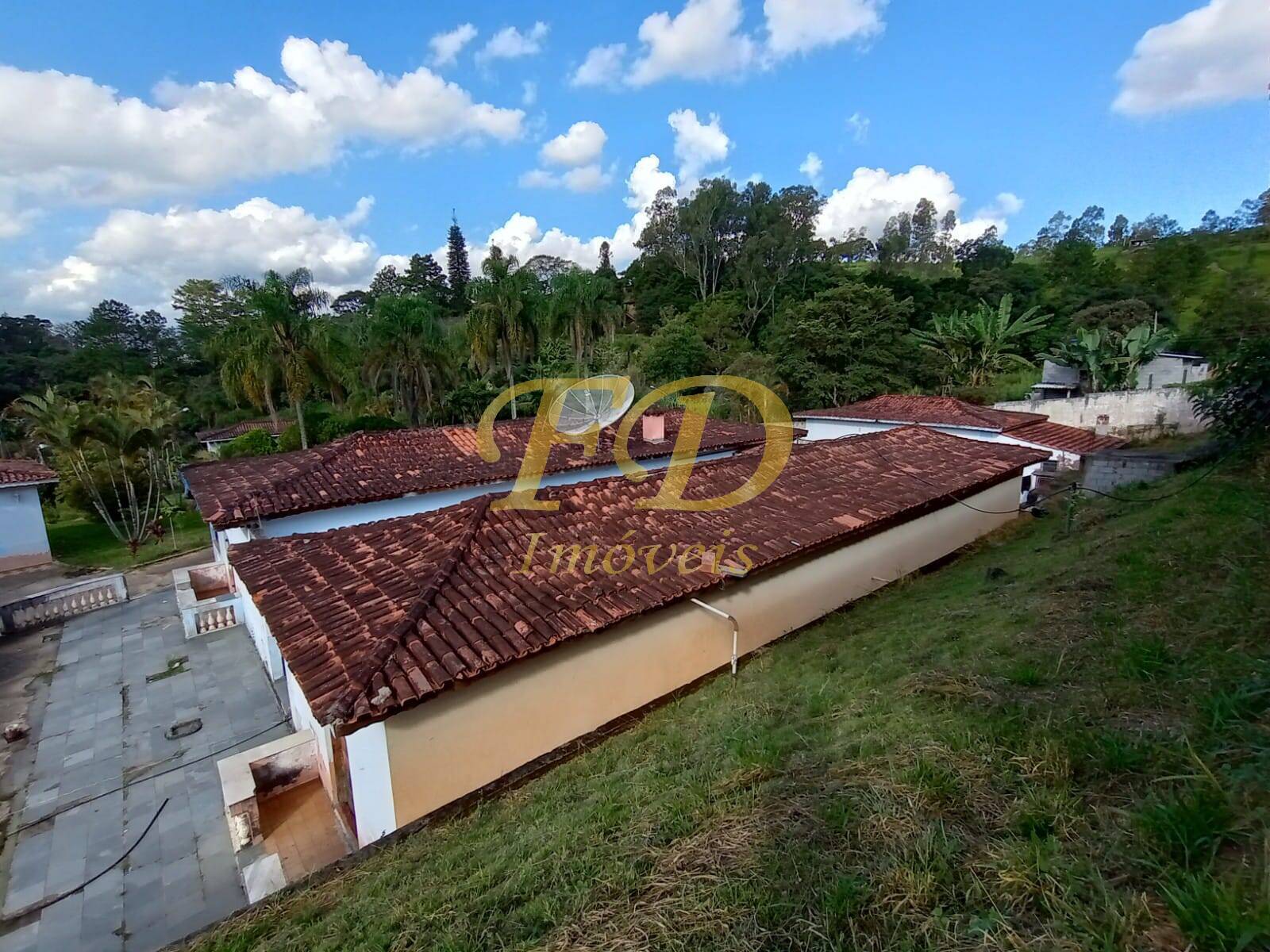 Fazenda à venda com 5 quartos, 1500m² - Foto 73