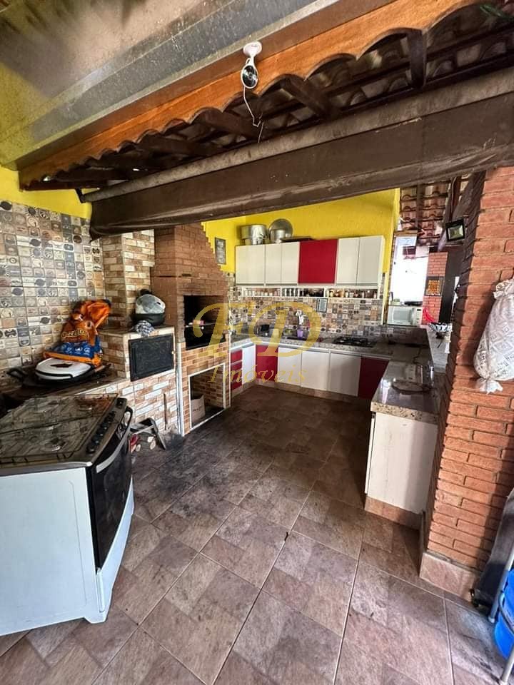 Terreno à venda com 3 quartos, 150m² - Foto 10