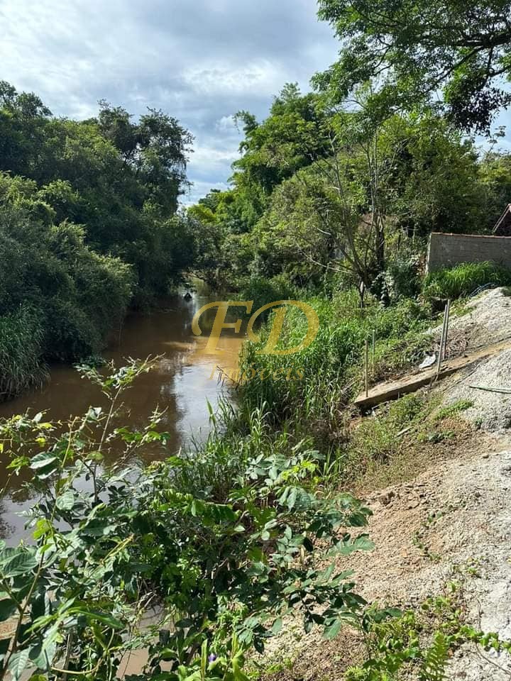 Terreno à venda com 3 quartos, 150m² - Foto 15