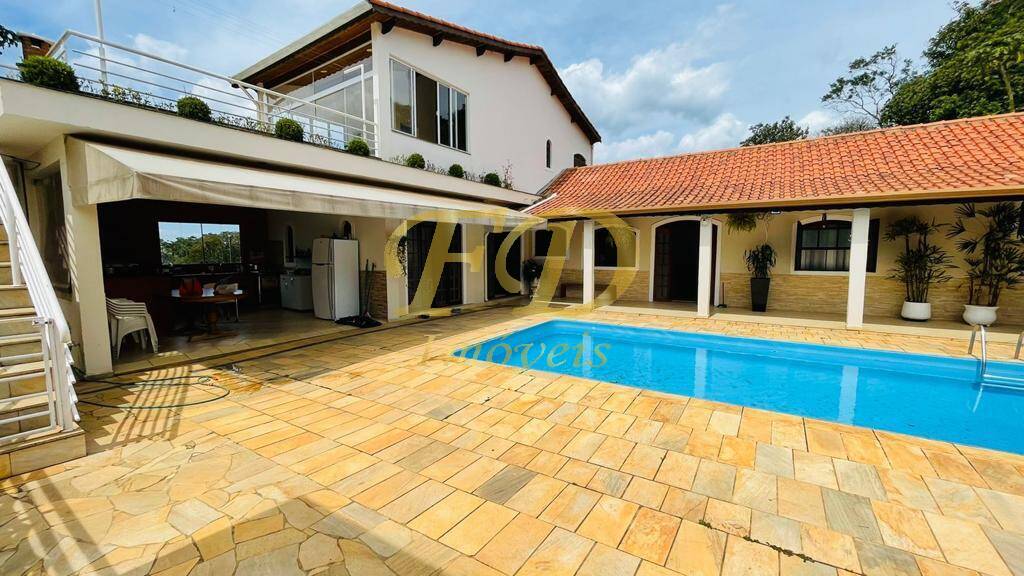 Fazenda à venda com 4 quartos, 320m² - Foto 1