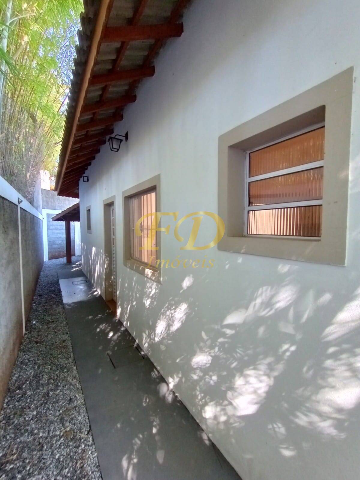 Casa à venda com 2 quartos, 60m² - Foto 25