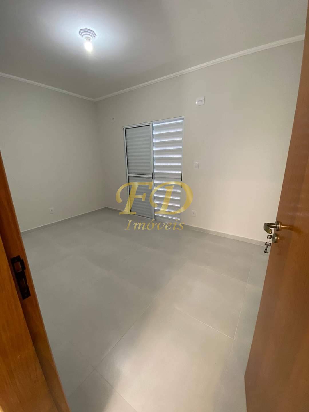 Casa à venda com 3 quartos, 92m² - Foto 4